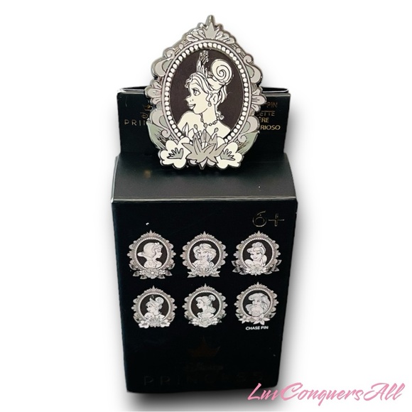 Loungefly Disney Princess Tiana Cameo Porcelain Portraits pin - Picture 1 of 7